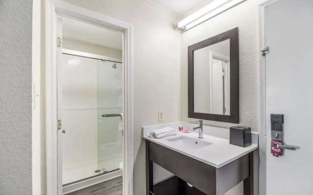 Econo Lodge Cherry Point
