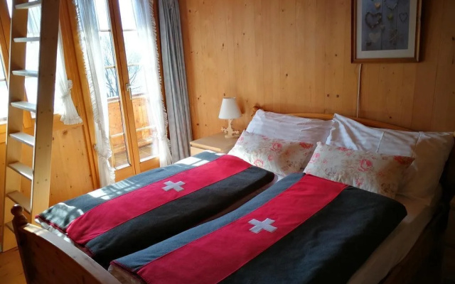 SwissHut Bed&Breakfast