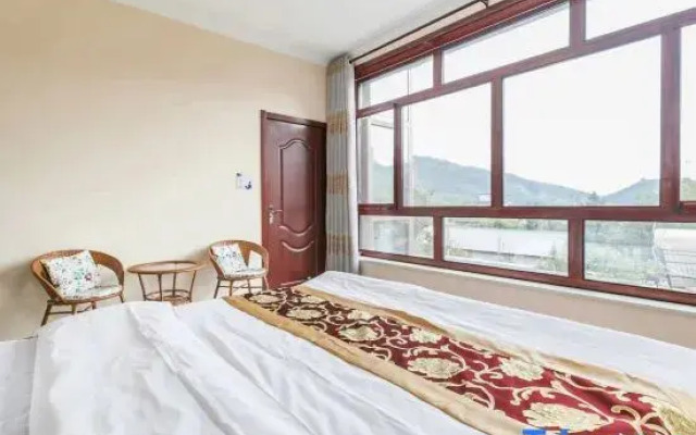Hongjing Jiayuan Homestay