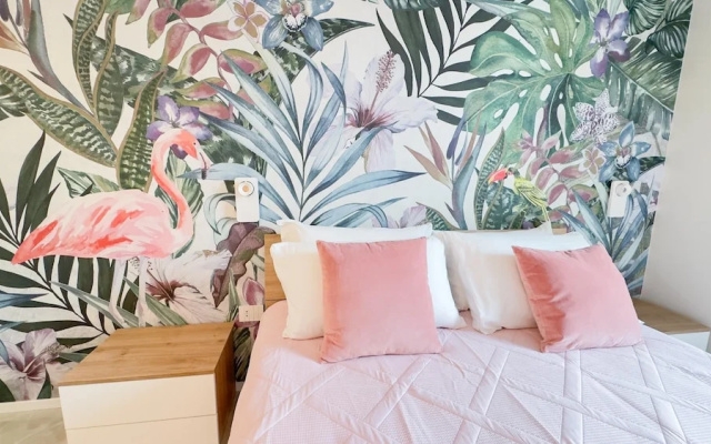 Fairmont Seafront Flamingo Suite by Ca-sa Check