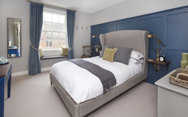The George Townhouse