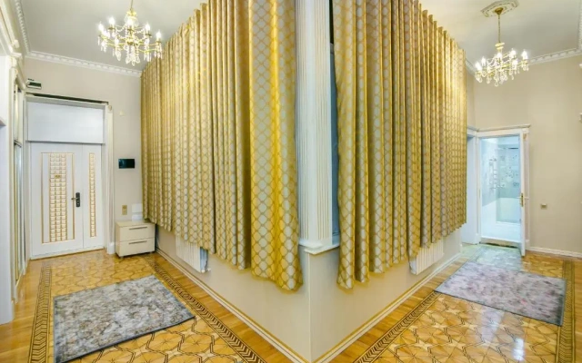 Super Deluxe Apartment on Nizami Street