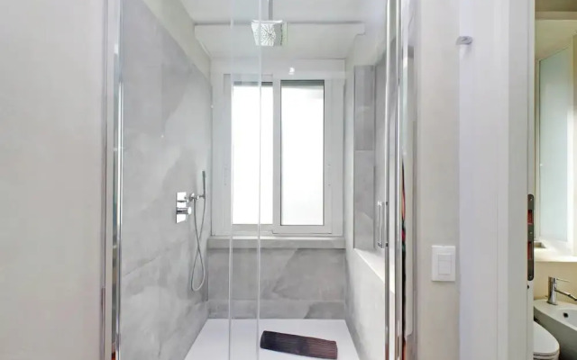 Stylish 3 bedrooms flat near Vatican