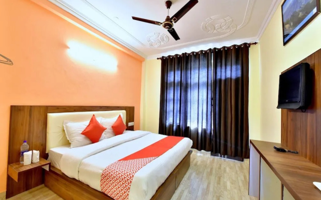 OYO 12907 Hotel Isha Residency