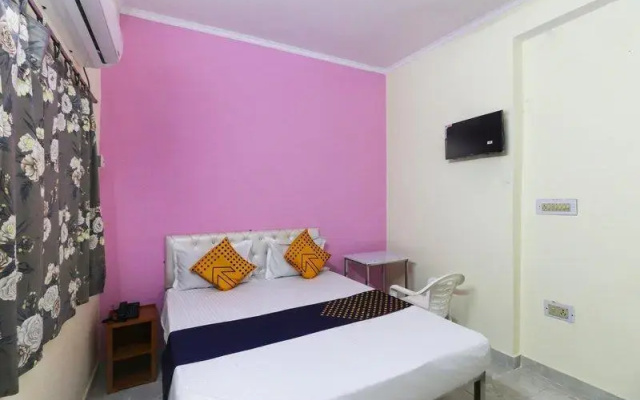 Vrindavan Lodge by OYO Rooms