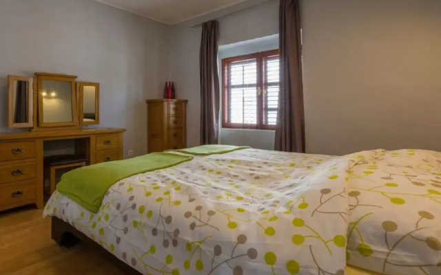 Large Holiday Home With Private Pool, Wellness & Sea View