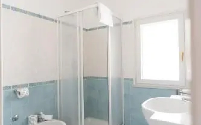 LUIMAR Holiday House