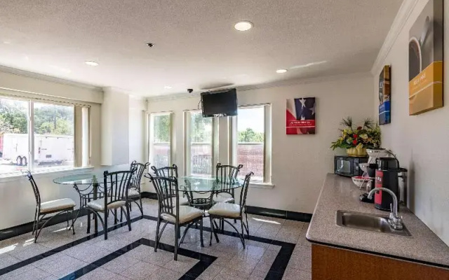 Econo Lodge