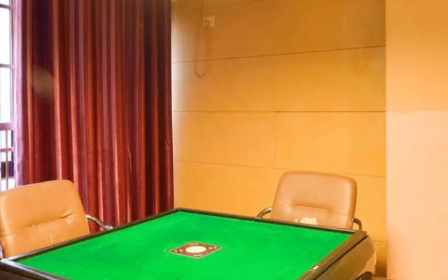 Xianning Jia Yuan Business Hotel
