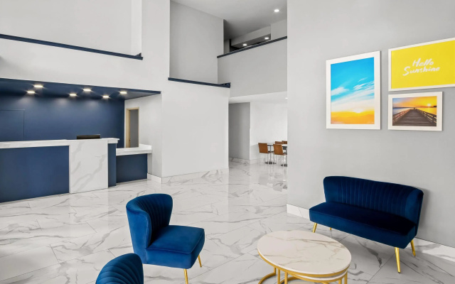 Days Inn by Wyndham Dallas Plano