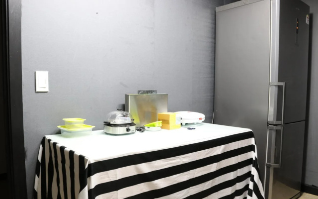 Moon's Hostel