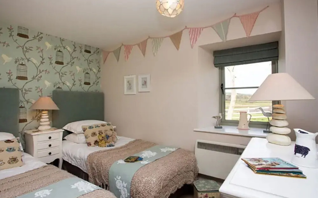 Estuary Cottage