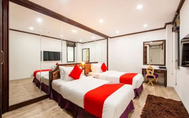 OYO 348 Suji Hotel