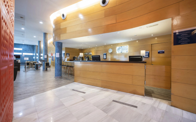 Holiday Inn Express Barcelona - Molins de Rei by IHG