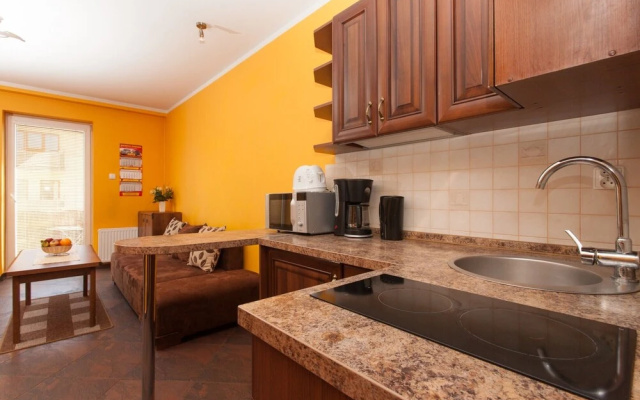 Apartments Chelmonskiego 11 by Renters