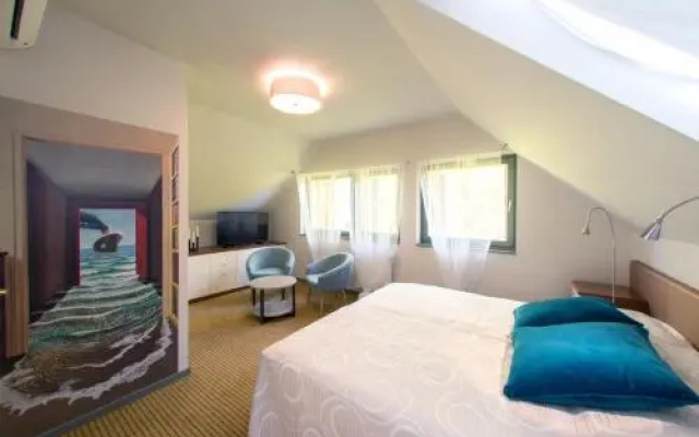 Villa Oliva Boutique Rooms & Spa Zamárdi