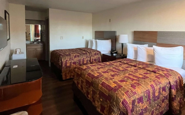 Motel 6 Galveston, TX - Beach/Seawall