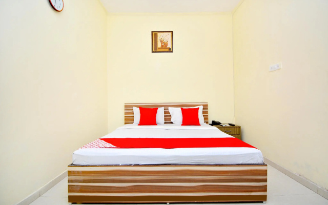 OYO 39867 Hotel arora inn