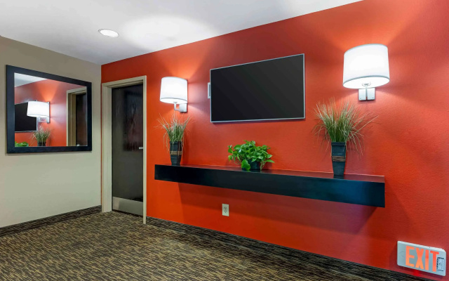 Extended Stay America Suites Chicago Skokie