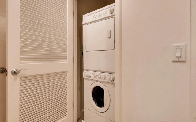 Global Luxury Suites in Walnut Creek
