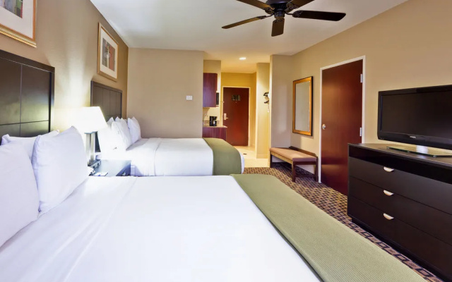 Holiday Inn Express & Suites Clinton