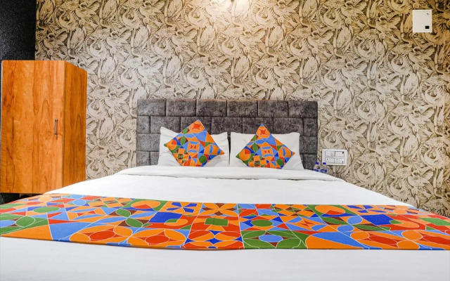 Fabhotel The Life
