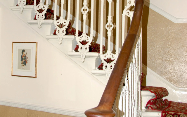 The Guards Hotel