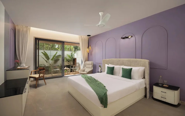 ELIVAAS Cloud 7 | 4 BHK Villa with Pvt Pool