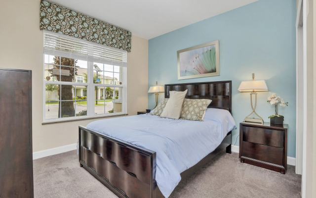 1445RETREAT , Clermont , US