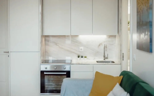 Downtown Premium Apartment by Vacationy