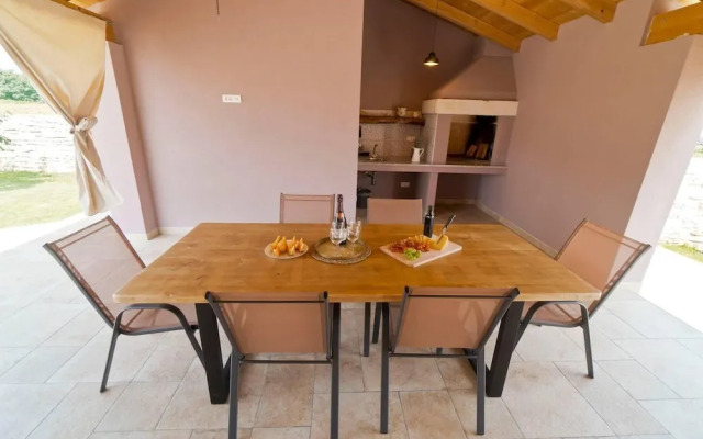 Lovely 3-bed Villa in Istria Villa Flegar