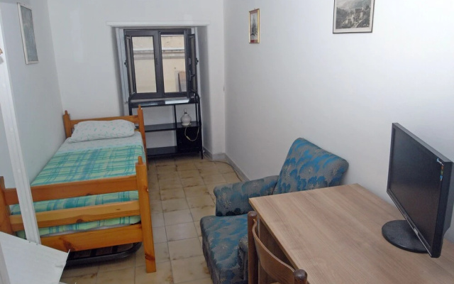 AG Home Adragna