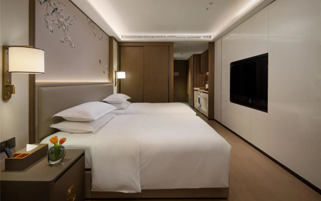 Yuexiu Hotel Guangzhou,Curio Collection by Hilton