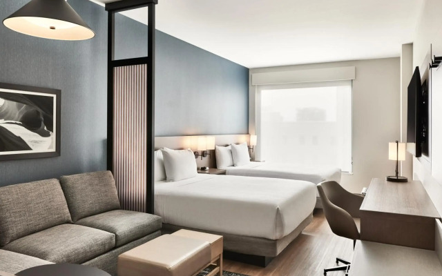 Hyatt Place Phoenix / Downtown