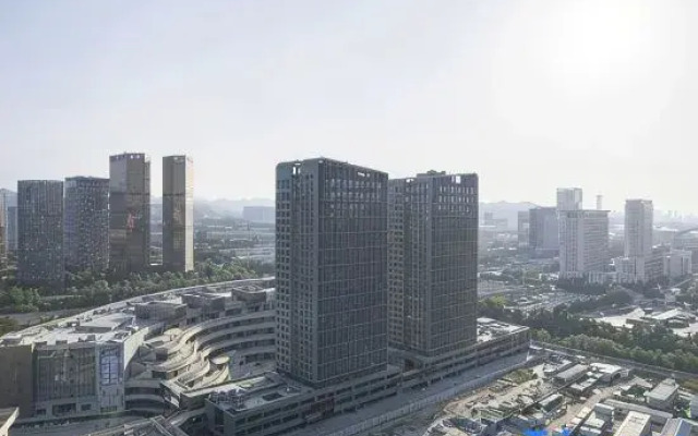 GELI Hotel (Jinan Rongchuang Wenlücheng Tangye)
