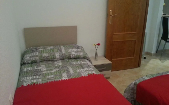 2 Bedroom Apartment near park