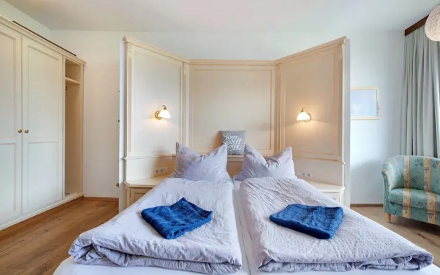 Cosy Holiday Home in bad Goisern With Balcony