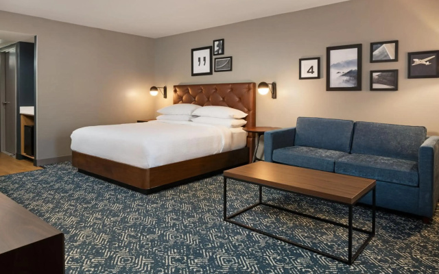 Four Points by Sheraton Bakersfield