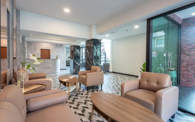 S7Ven Ratchada Hotel