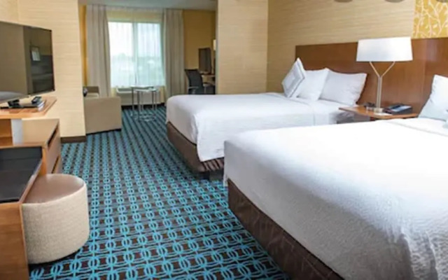 Fairfield Inn  Suites Cleveland Tiedeman Road