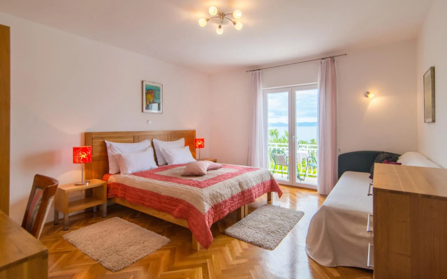 Mirca in Supetar With 7 Bedrooms and 6 Bathrooms