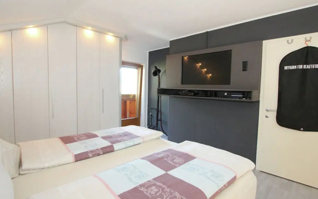 Beautiful Apartment in Fügen Tyrol With Parking