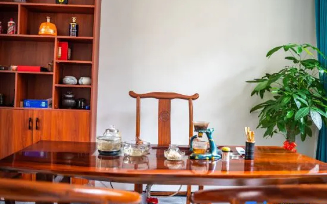 Liangyu Homestay (Beihai Old Street Scenic Area High-speed Railway Station)