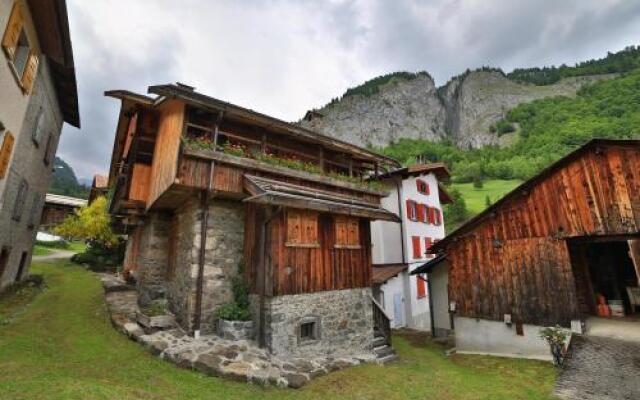 Hotel La Montanara Рокка Пьеторе вид на фасад