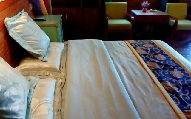 Bafu Shanju Hotel
