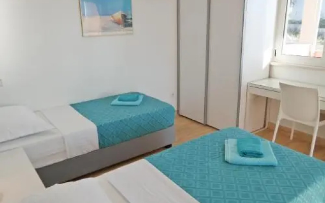 Apartments Punta Planka