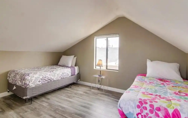Beach Style 3 - 6 Br Home