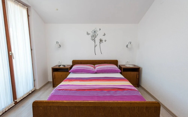 A5 Cozy Apt. With big Garden, Balcony & Grill