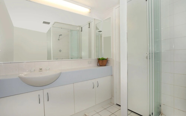 Broadwater 6