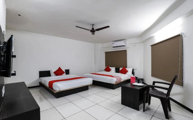 Hotel Tilak by OYO Rooms